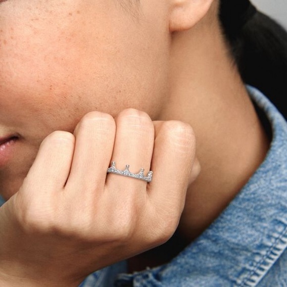 Crown ring - Picture 3 of 6